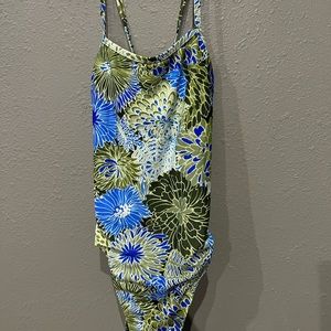 JOLYN ONSIE ONE PIECE SWIM SUIT BRANDON 2 women’s size 32